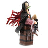 Figurine Demon Slayer Nezuko sur sa boîte - Japan World